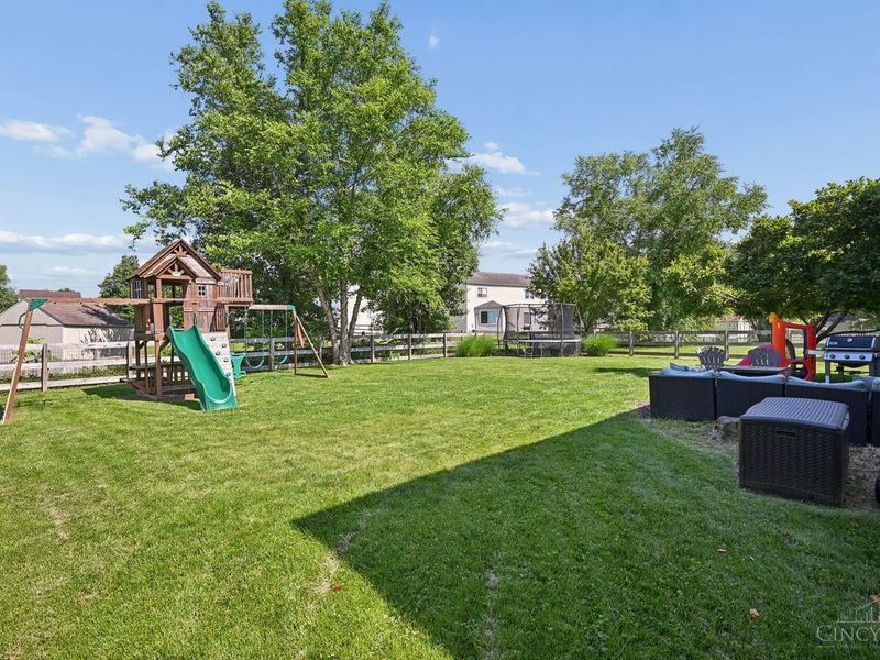 6590 Waverly Park, Hamilton Twp, OH 45152 Photo 38