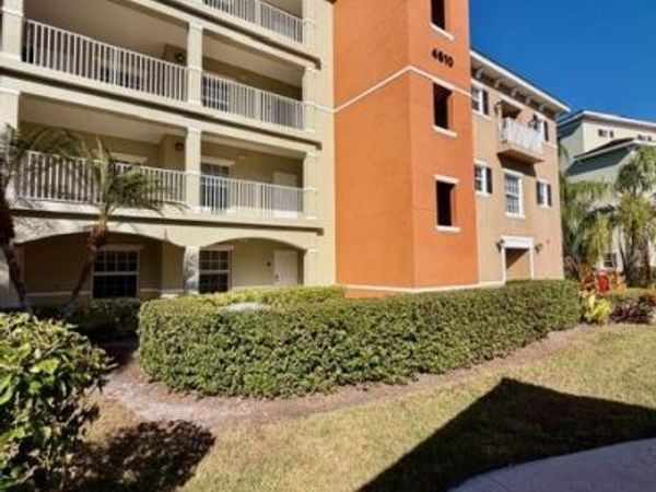 4510 Botanical Place CIR, Unit 3, NAPLES, FL 34112