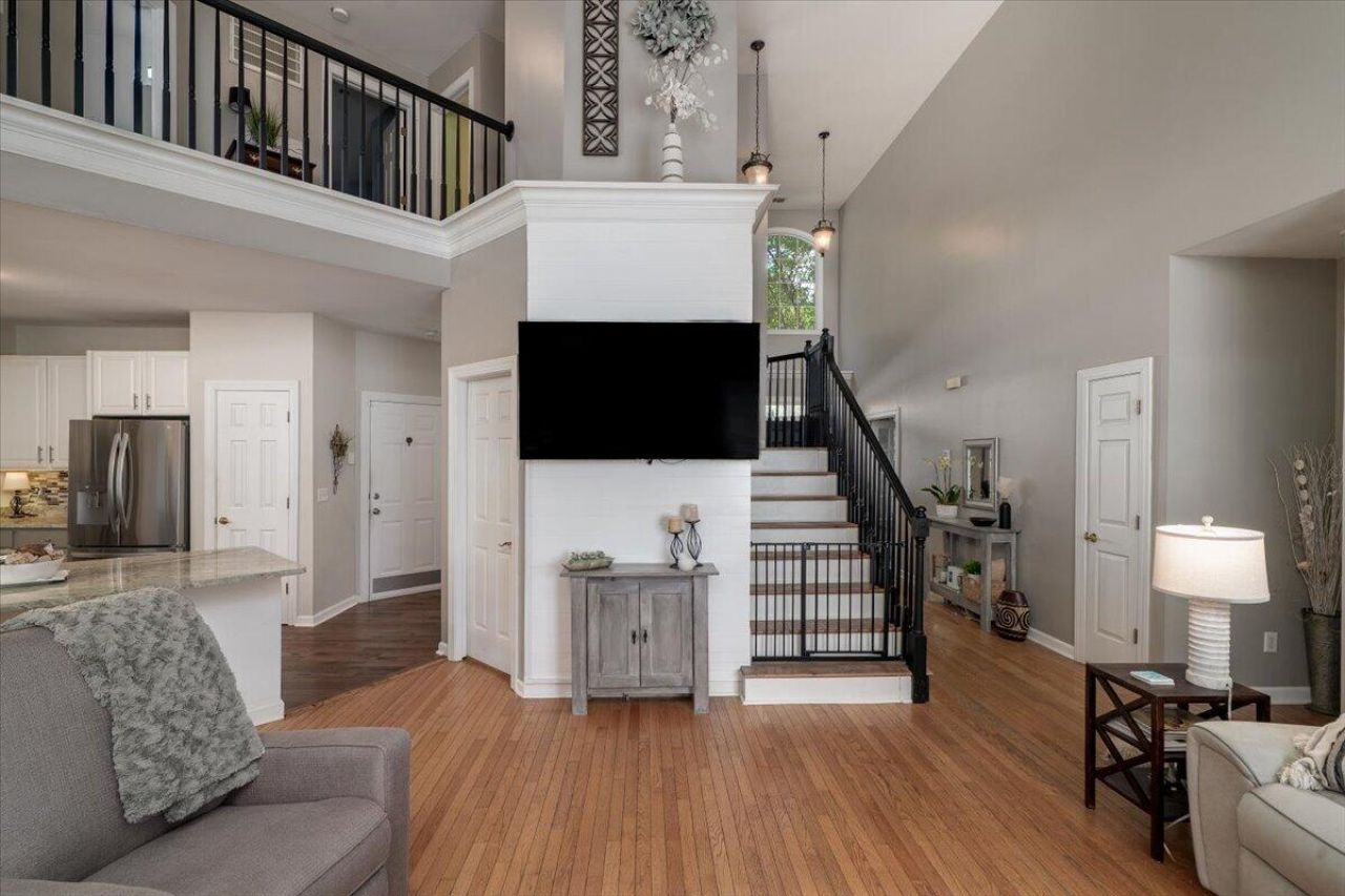 3207 Heathland Way Photo 10