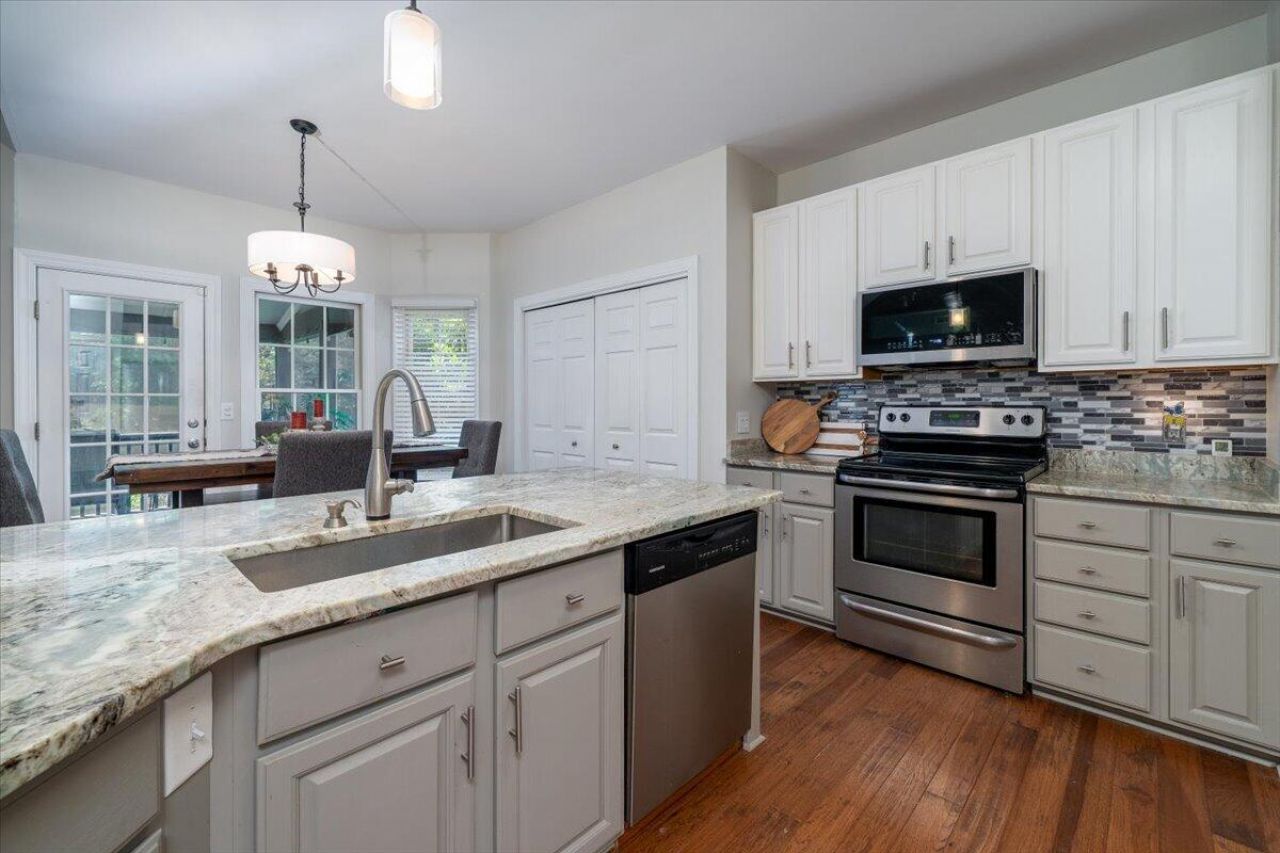 3207 Heathland Way Photo 13