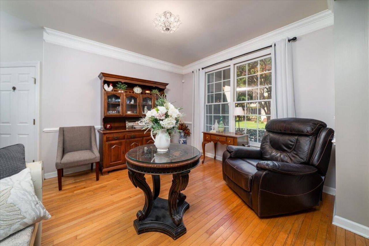 3207 Heathland Way Photo 4