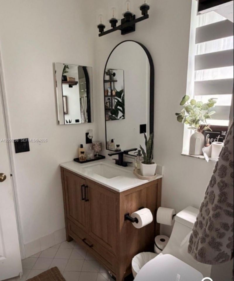 2116 NE 38th Rd , Homestead, FL 33033 Photo