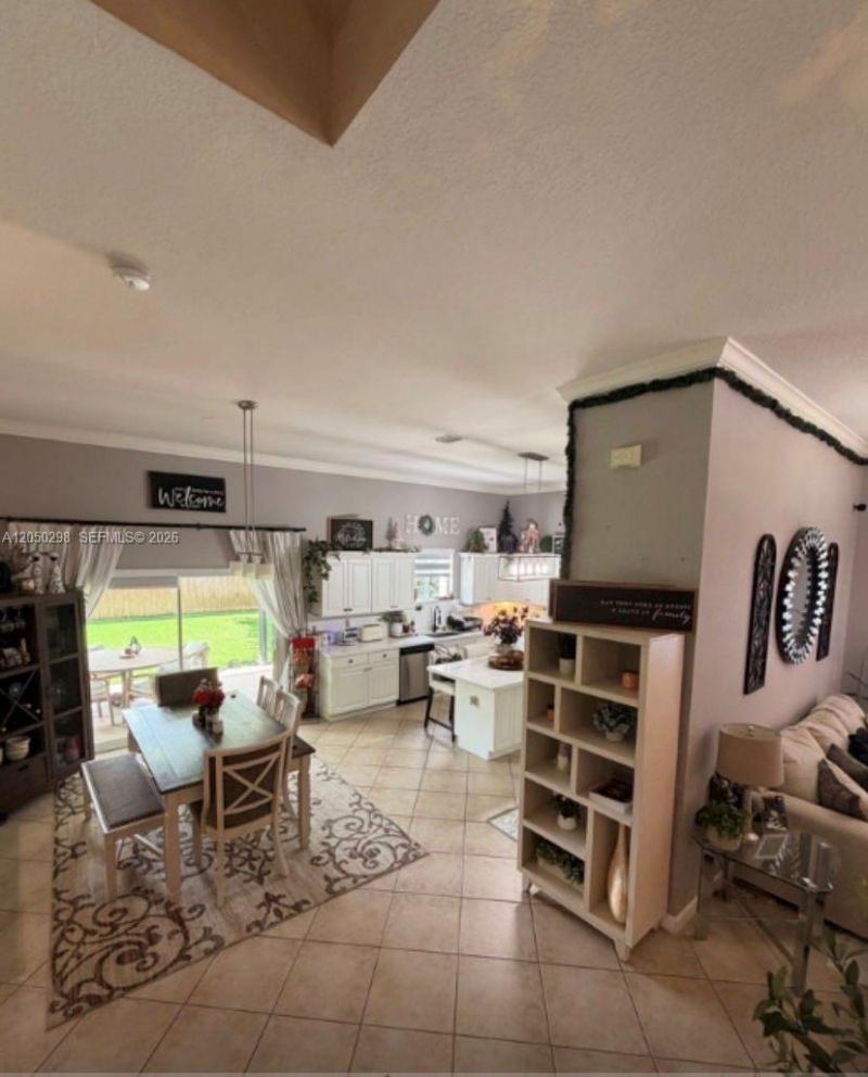 2116 NE 38th Rd , Homestead, FL 33033 Photo