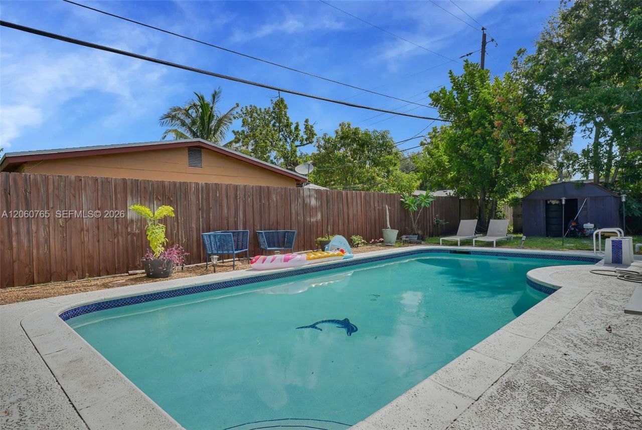 201 N 68th Way , Hollywood, FL 33024 Photo
