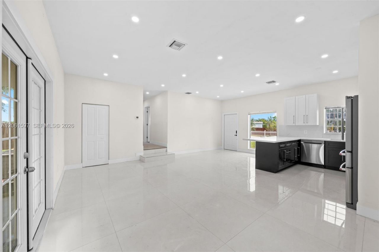 4011 NW 171st St, Miami Gardens, FL 33055 Photo