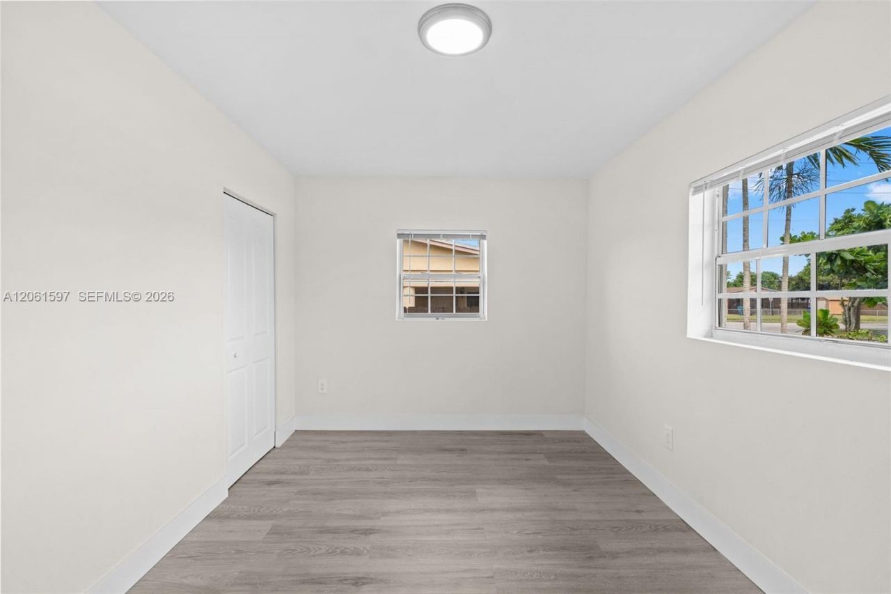 4011 NW 171st St, Miami Gardens, FL 33055 Photo
