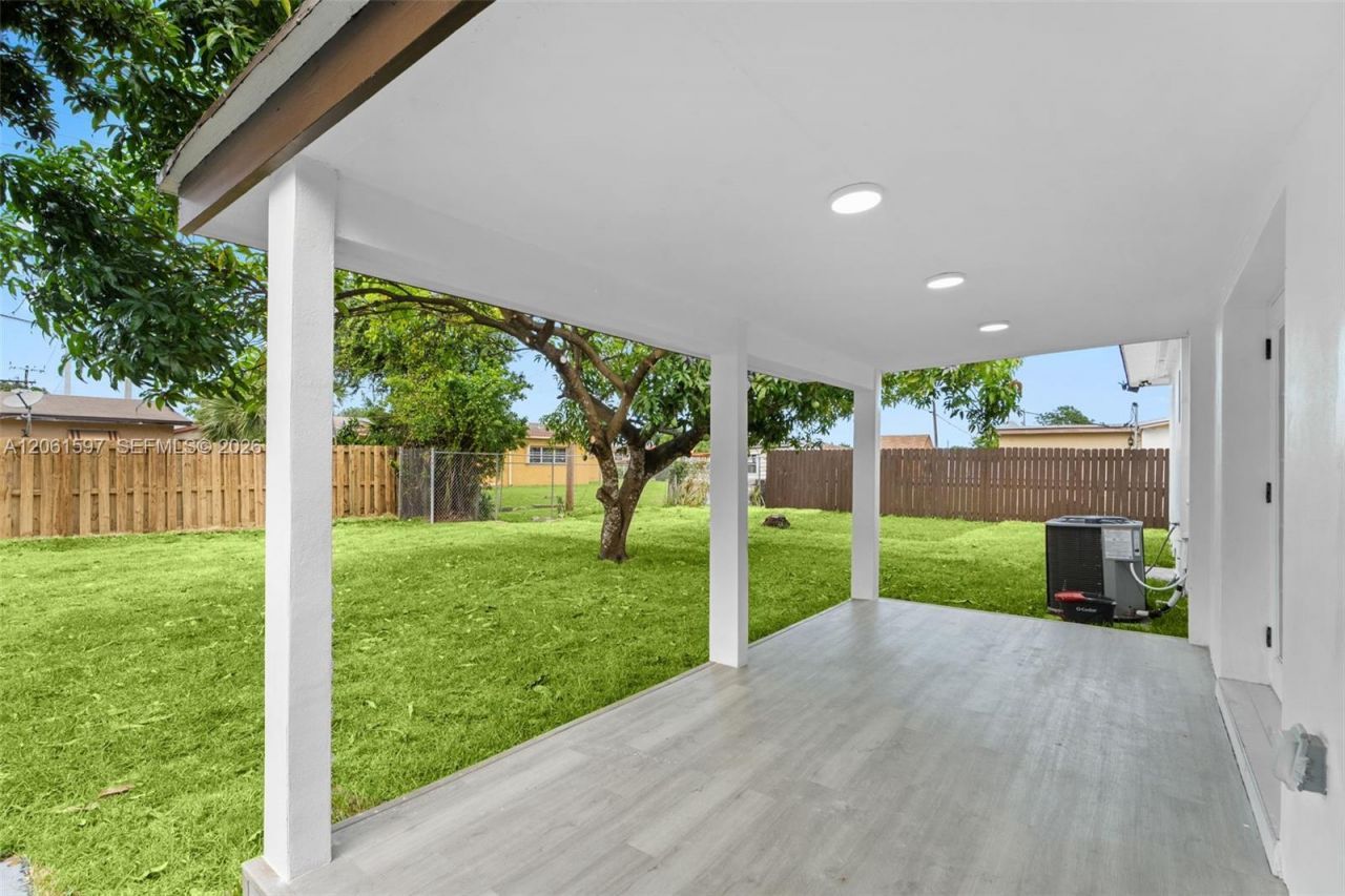 4011 NW 171st St, Miami Gardens, FL 33055 Photo