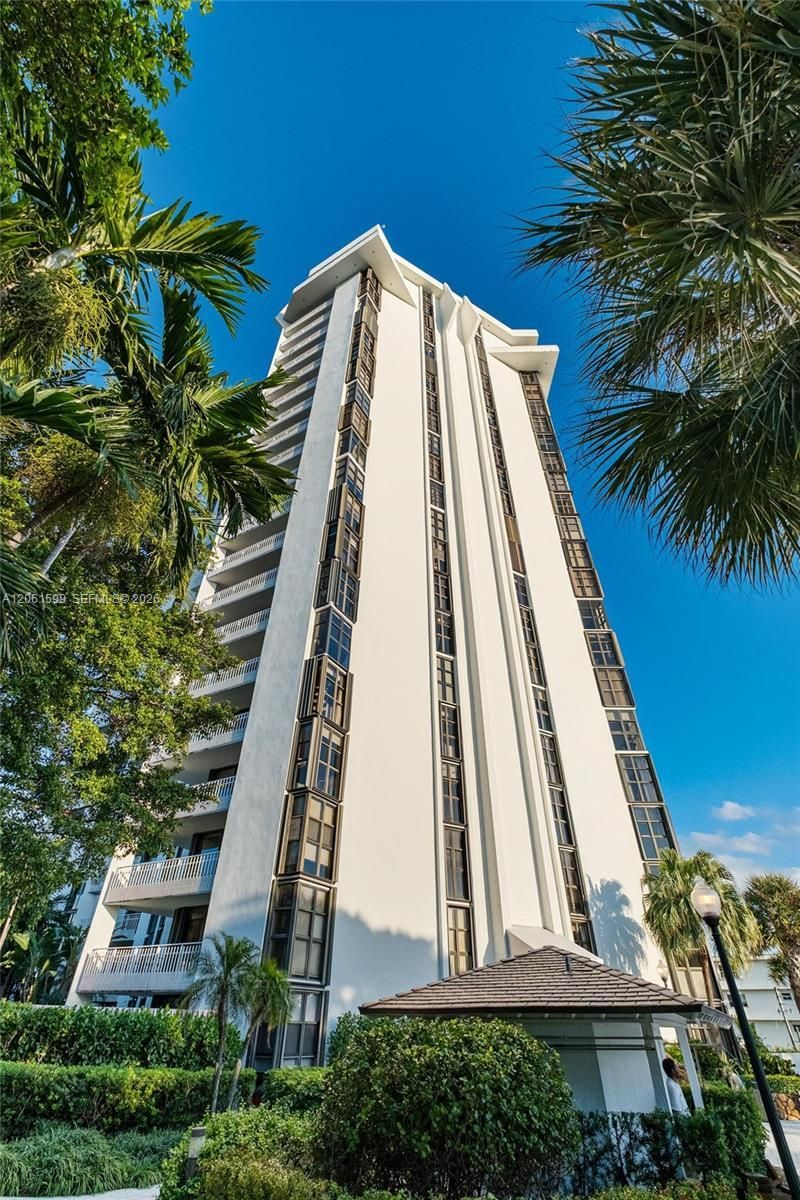 4000 Towerside Ter, Unit 2107, Miami, FL 33138 Photo