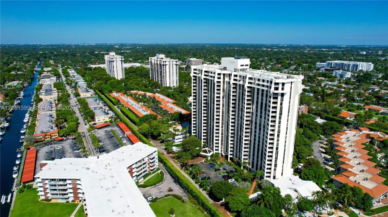 4000 Towerside Ter, Unit 2107, Miami, FL 33138 Photo