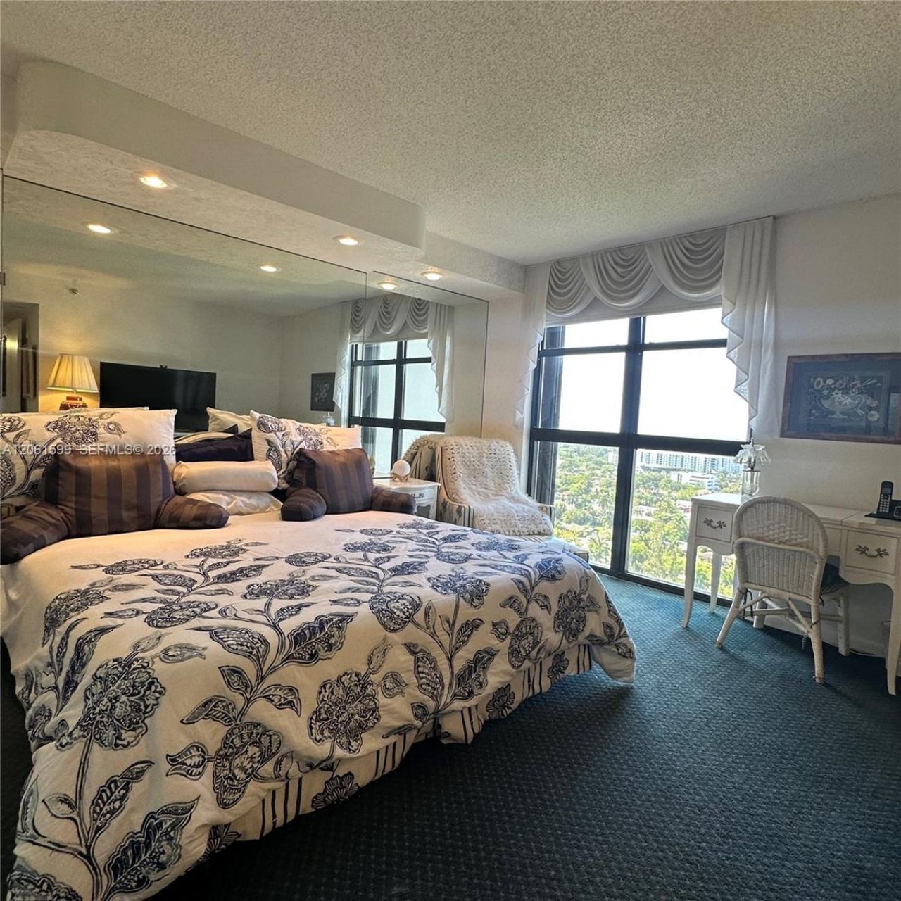 4000 Towerside Ter, Unit 2107, Miami, FL 33138 Photo