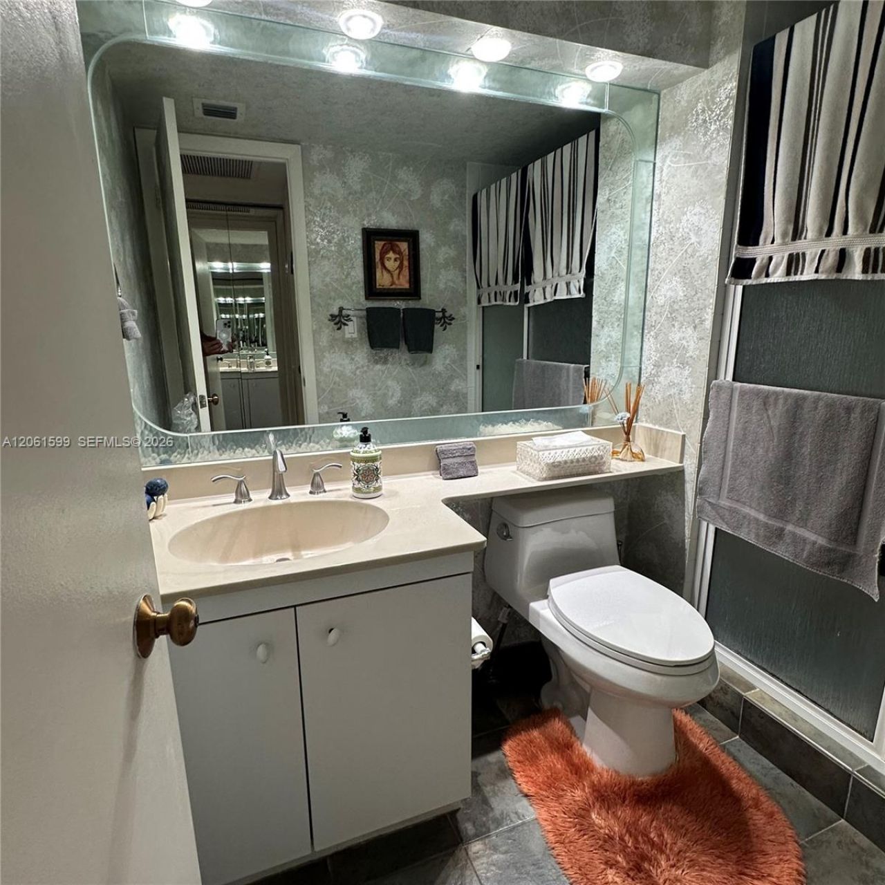 4000 Towerside Ter, Unit 2107, Miami, FL 33138 Photo