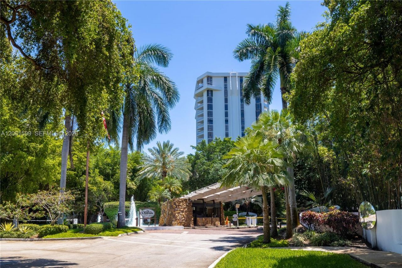 4000 Towerside Ter, Unit 2107, Miami, FL 33138 Photo