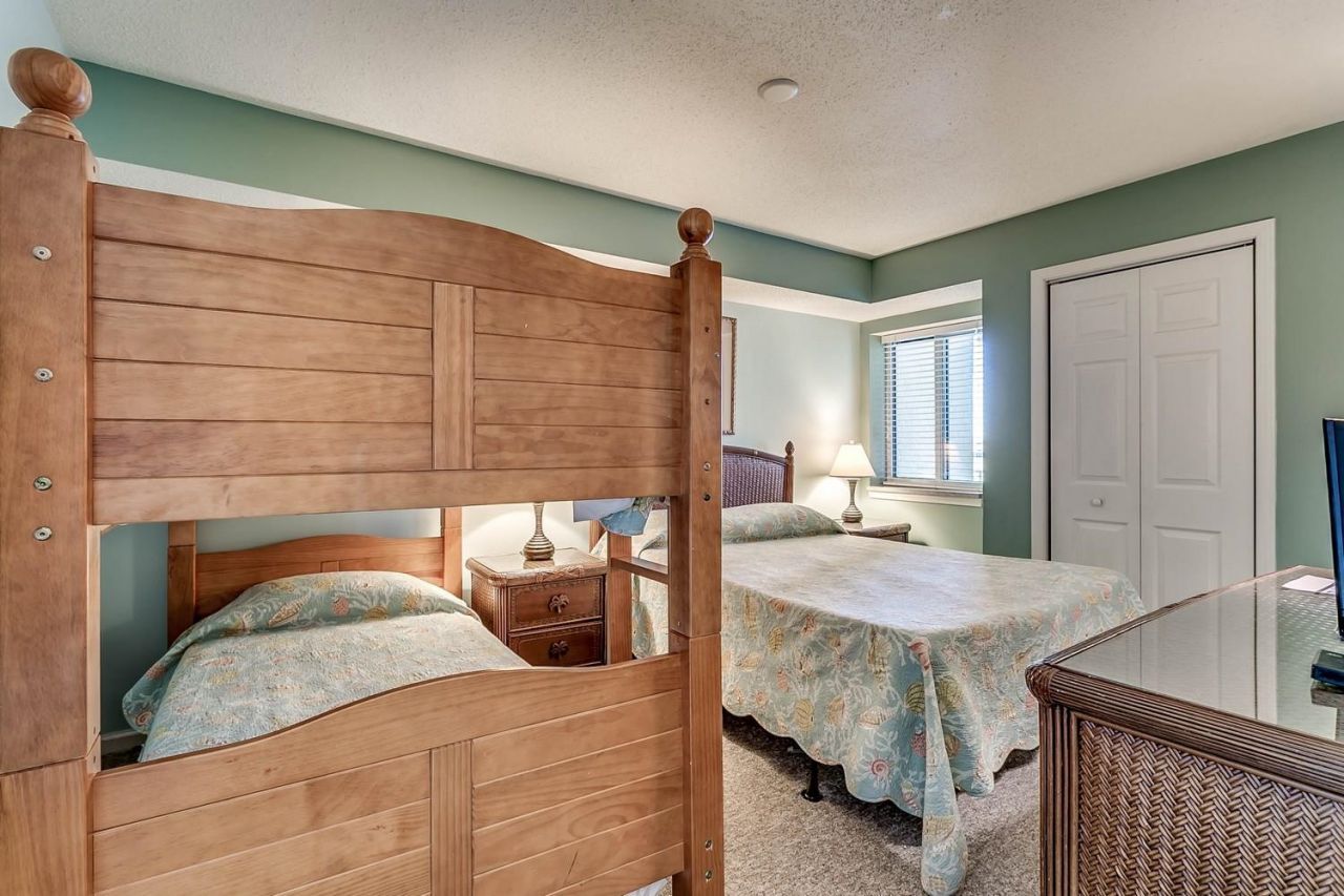 1401 S Ocean Blvd.  Photo 21