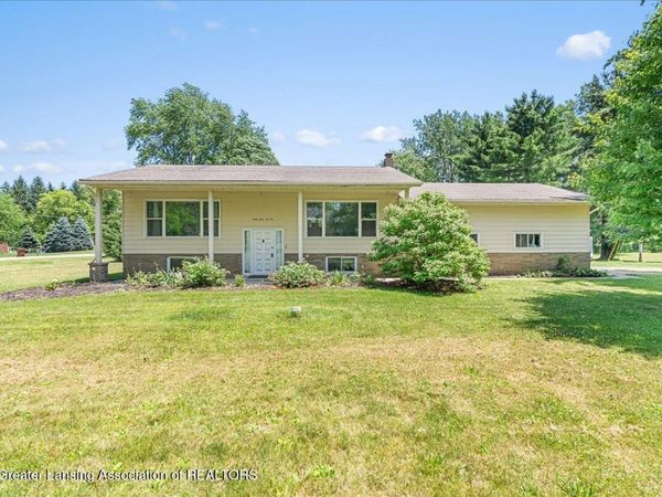 6970 Foster Road, Haslett, MI 48840