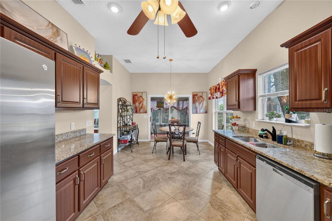313 Gonzales Place, Lady Lake, FL 32159 Photo