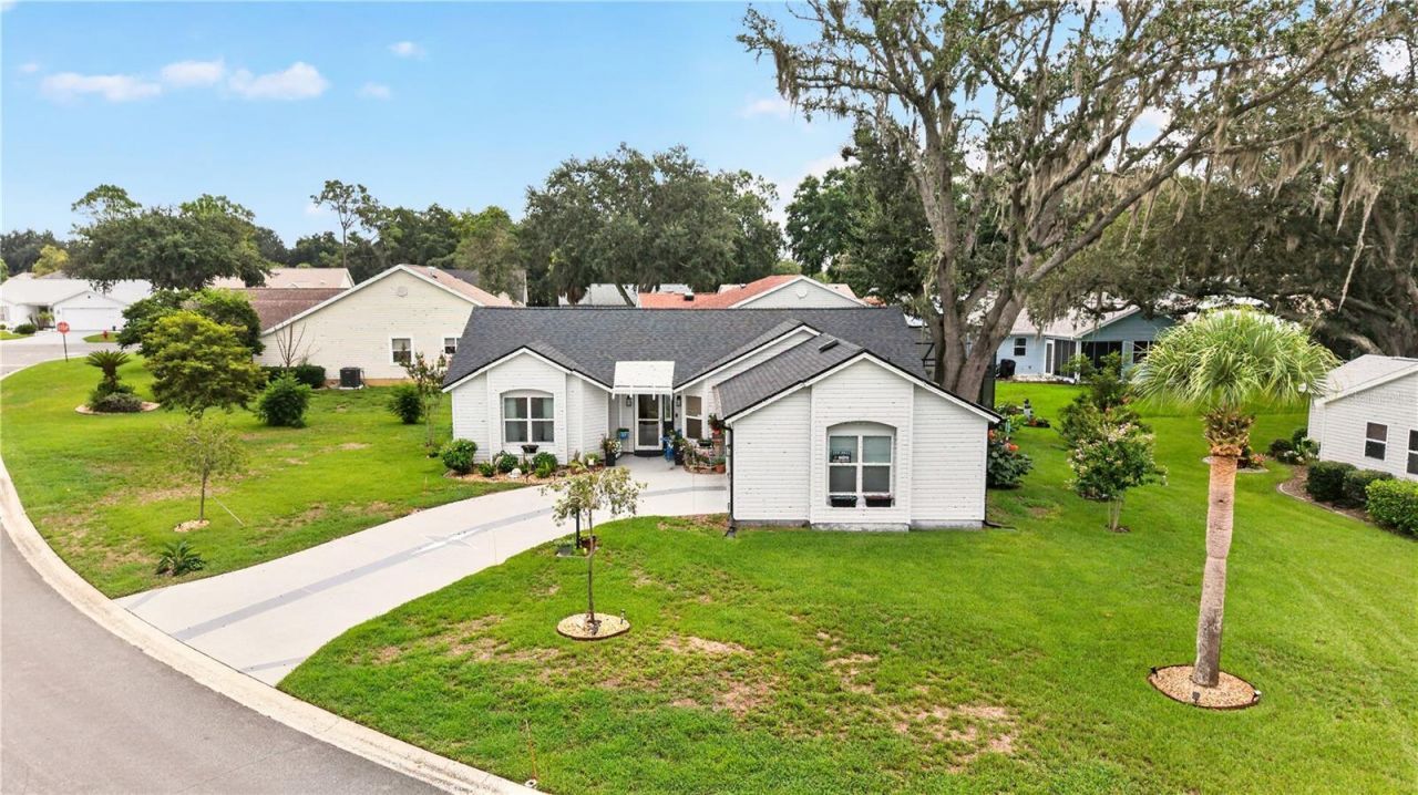 313 Gonzales Place, Lady Lake, FL 32159 Photo