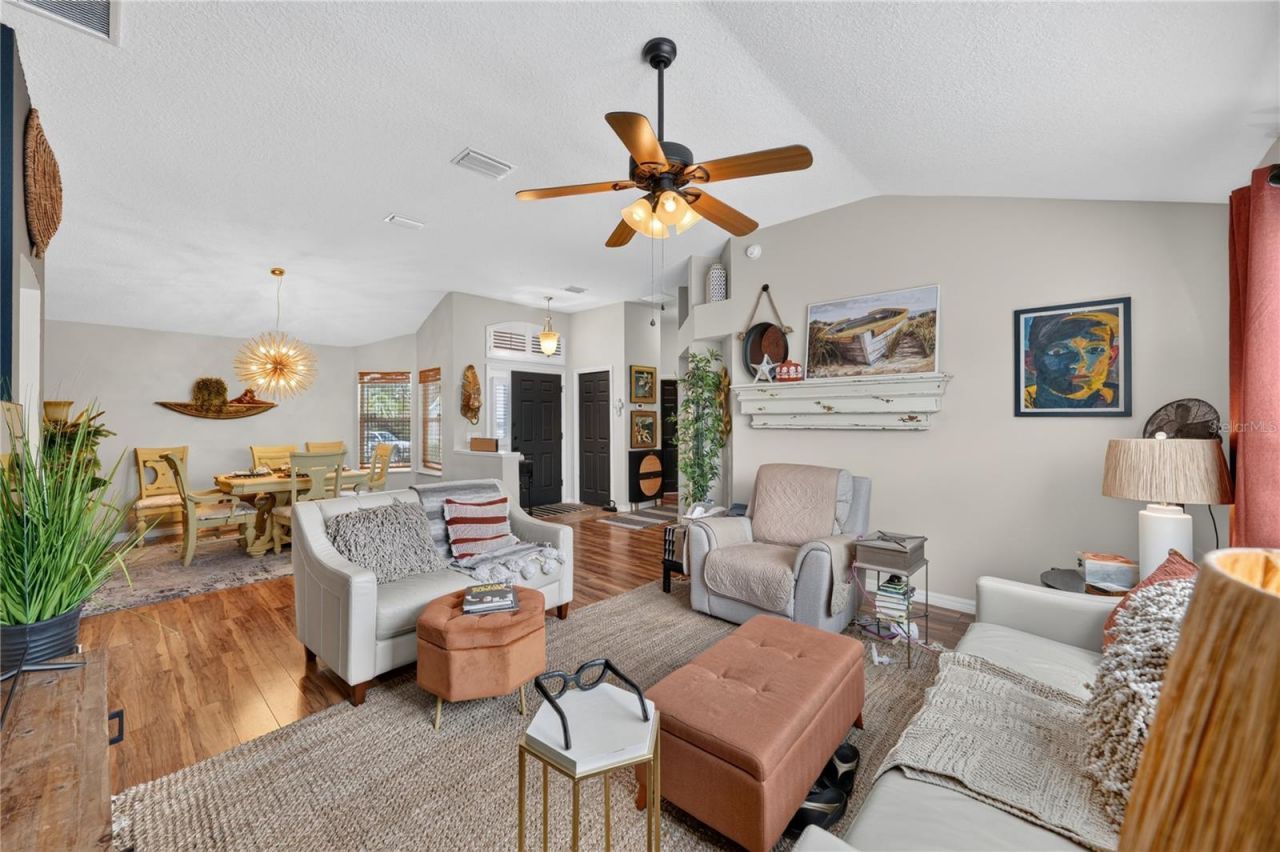 313 Gonzales Place, Lady Lake, FL 32159 Photo