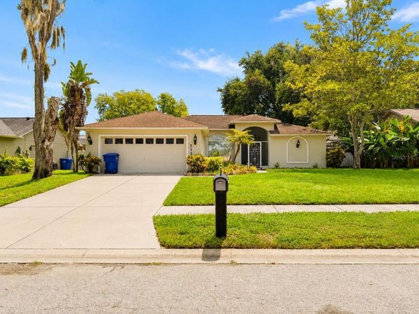 7330 FAIRWOOD AVENUE , NEW PORT RICHEY, FL 34653