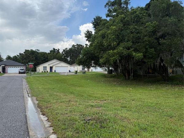 MAGNOLIA STREET , LEESBURG, FL 34748