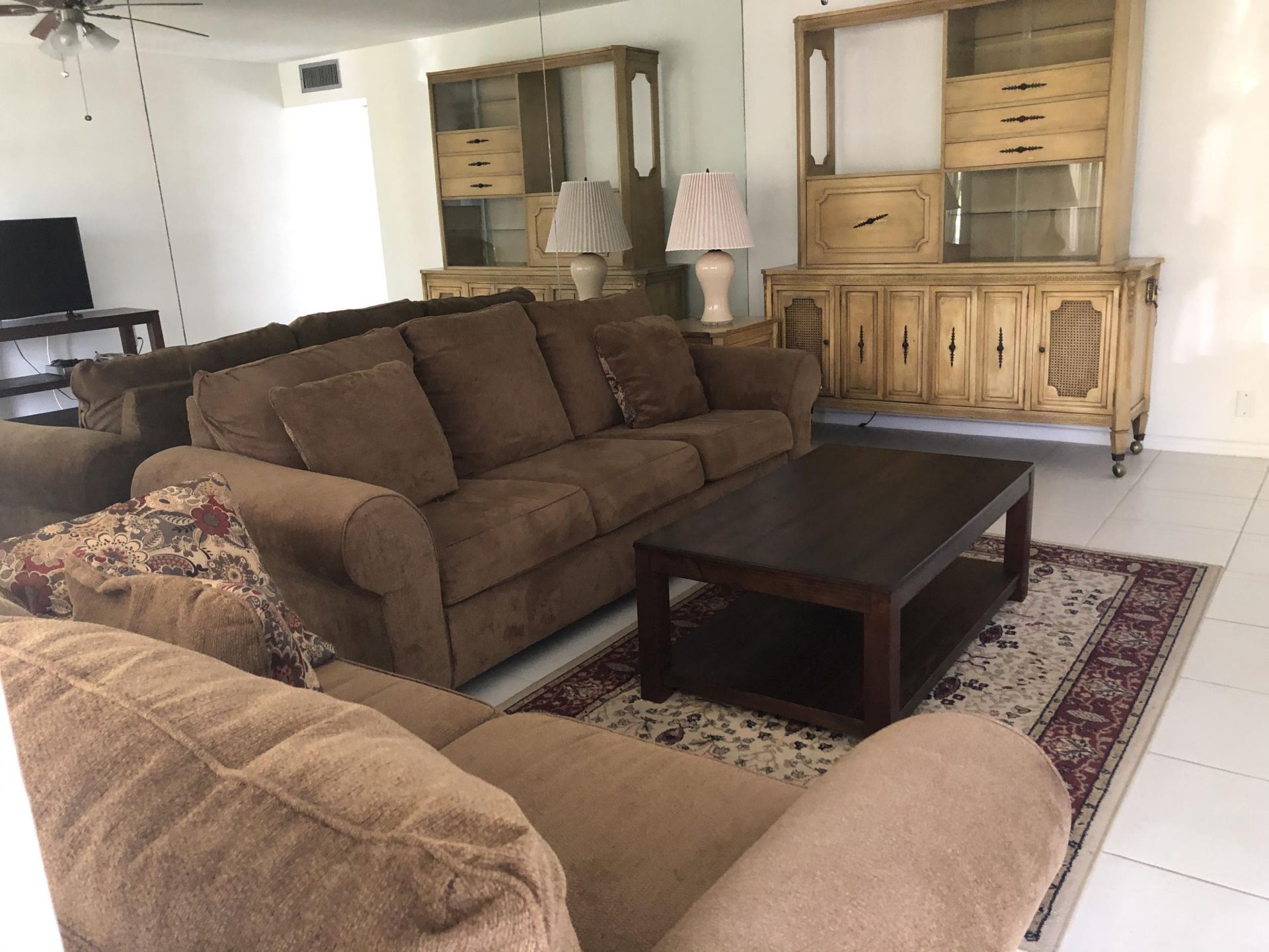 133 Cambridge F, West Palm Beach, FL 33417 Main Photo