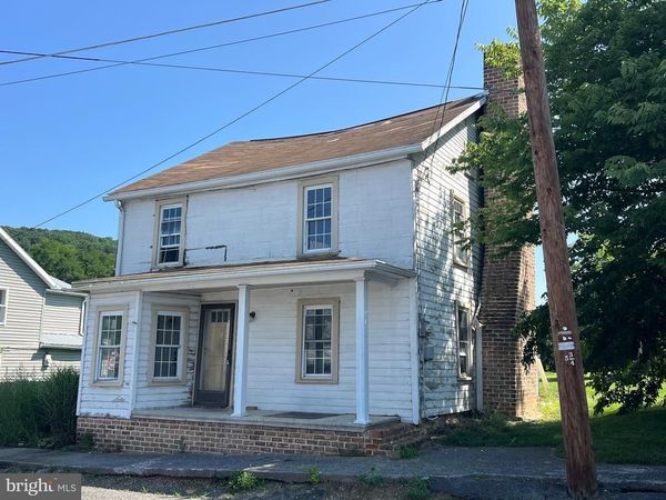 32 N HIGH STREET , MILLERSTOWN, PA 17062