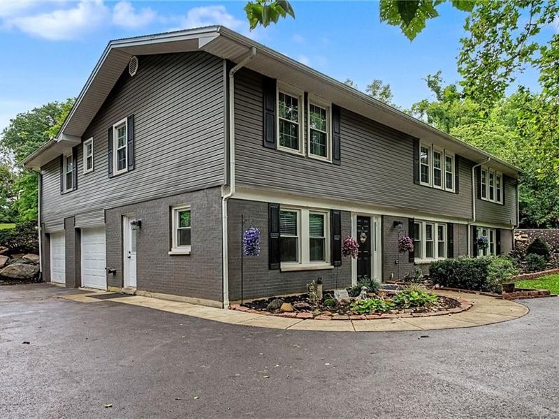 950 S Dixie Drive, Vandalia, OH 45377 Photo 1
