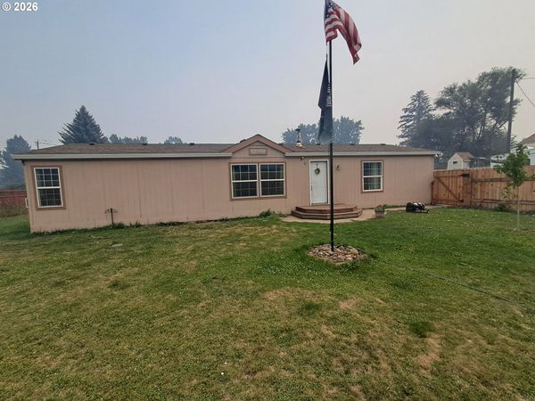 503 N 11TH AVE, Elgin, OR 97827