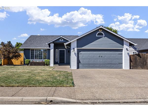 2070 Clark AVE, Cottage Grove, OR 97424