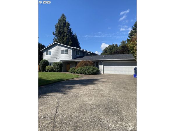 2850 RIVIERA CT, Springfield, OR 97477