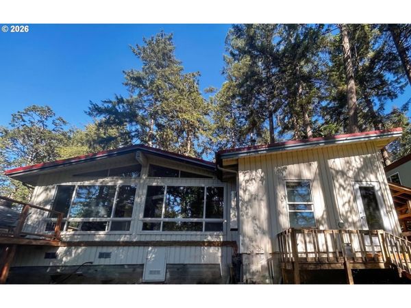 2980 MADISON ST, Eugene, OR 97405
