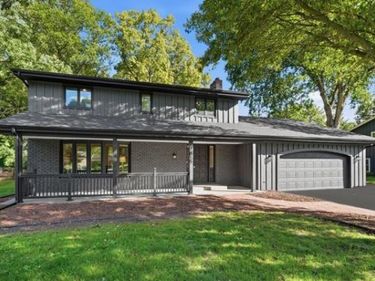 17015 24th Avenue N, Plymouth, MN 55447
