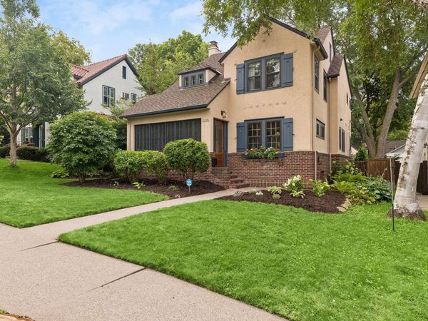 2246 Fairmount Avenue, Saint Paul, MN 55105