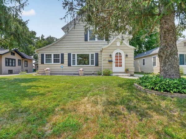 1015 Steely Street, Waterloo, IA 50703