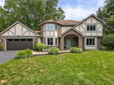 7 Touraine Court , Pittsford, NY 14534