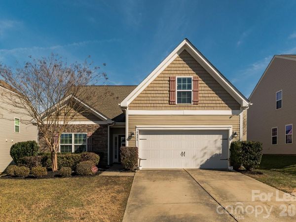 5826 Castlecove Road , Charlotte, NC 28273