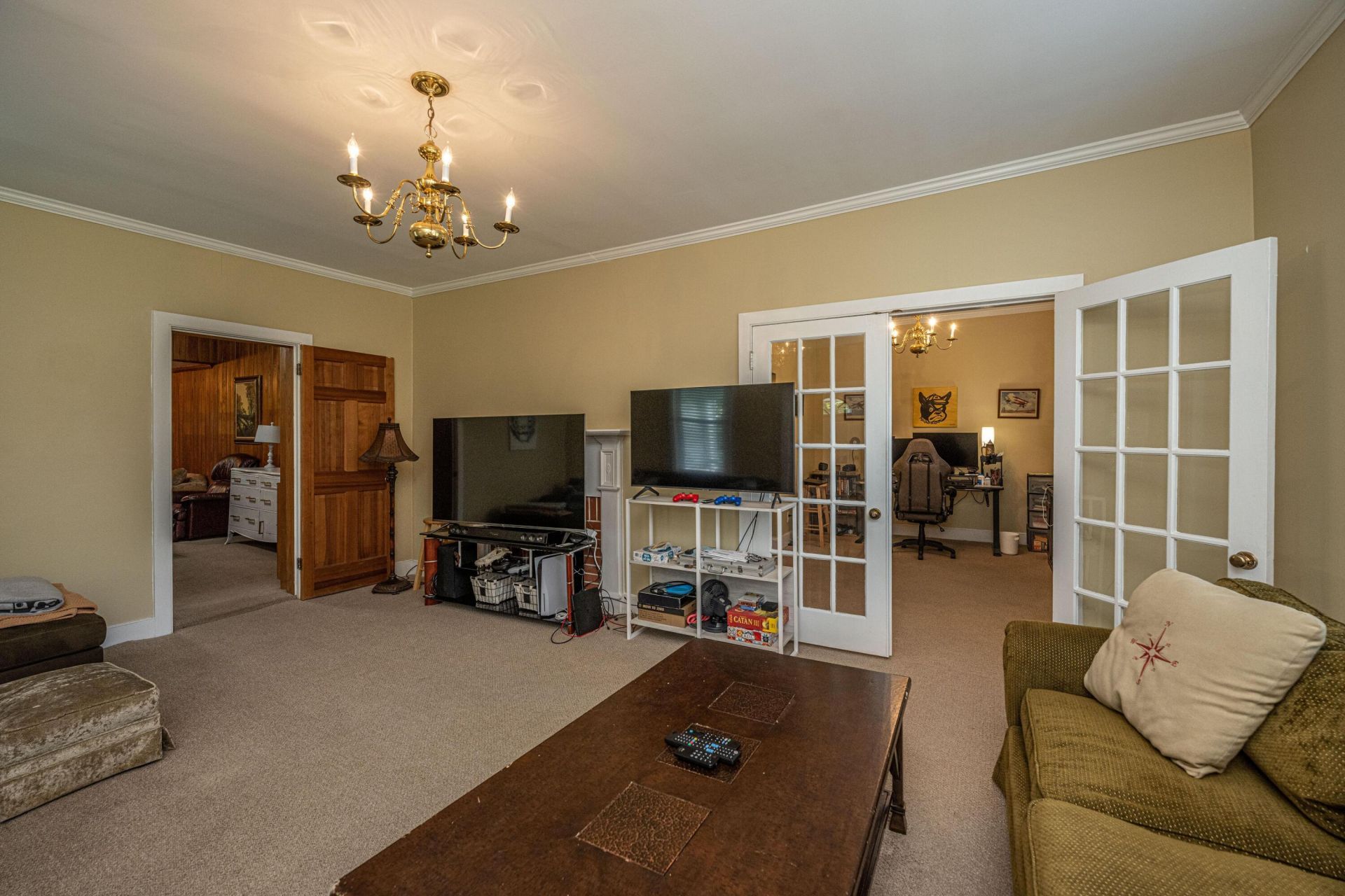 685 Folly Road Photo 12
