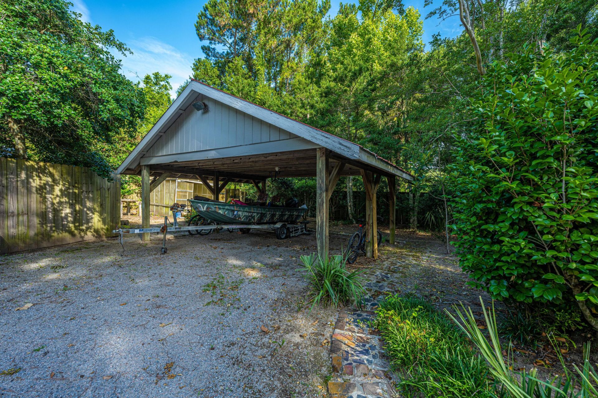 685 Folly Road Photo 31