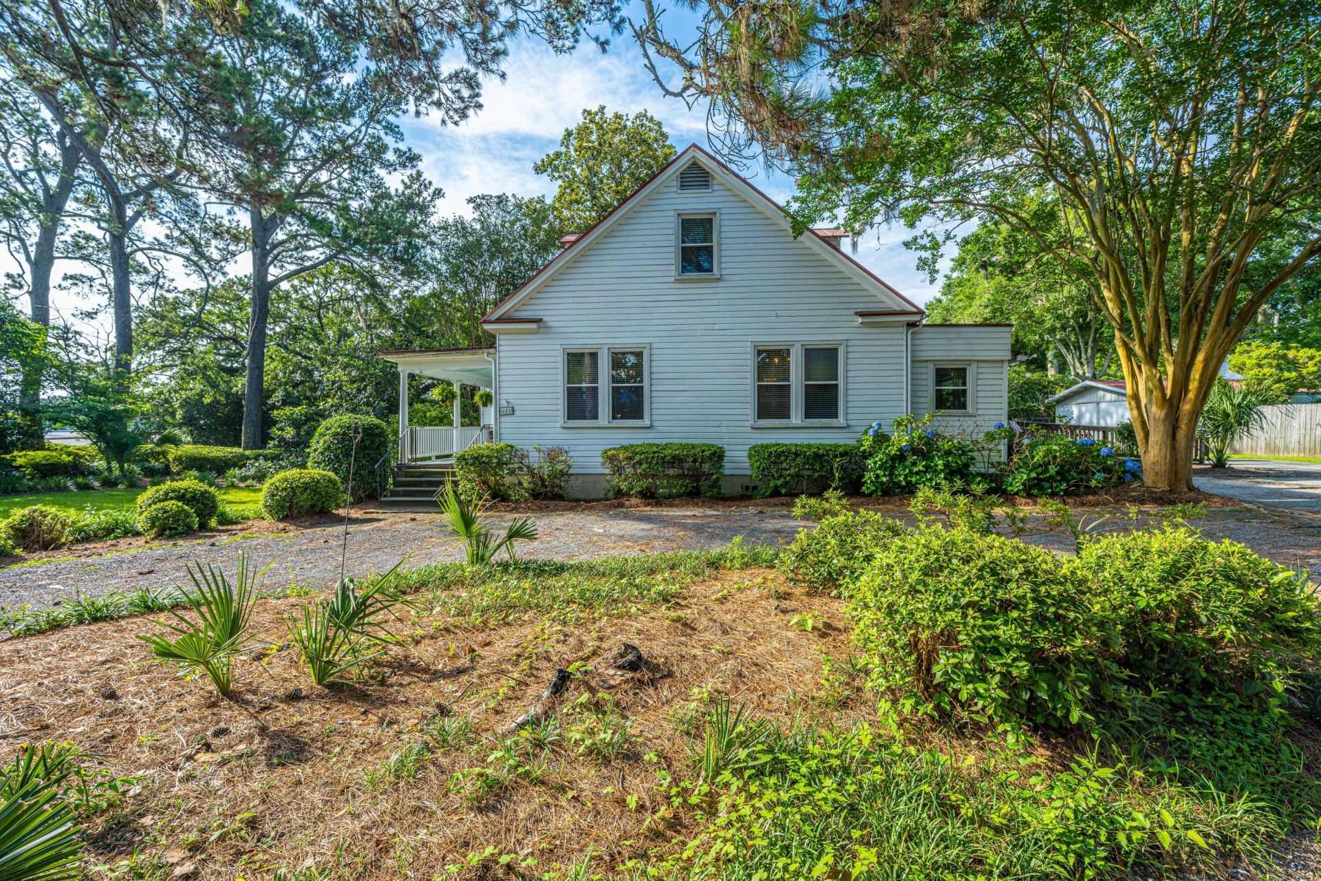685 Folly Road Photo 32
