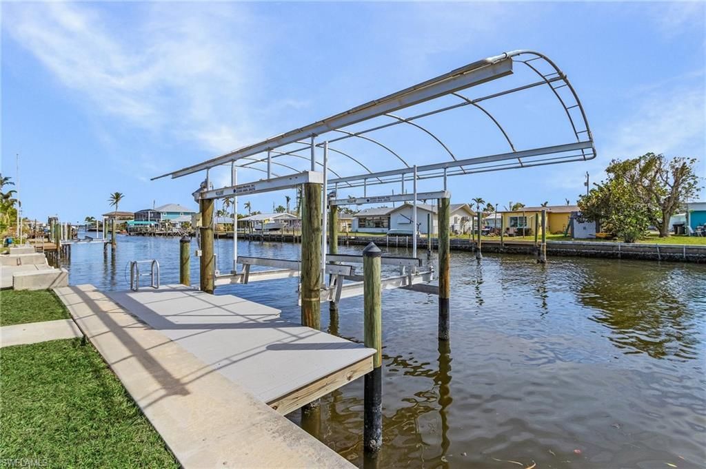 2709 Clyde St, Matlacha, FL 33993 Photo