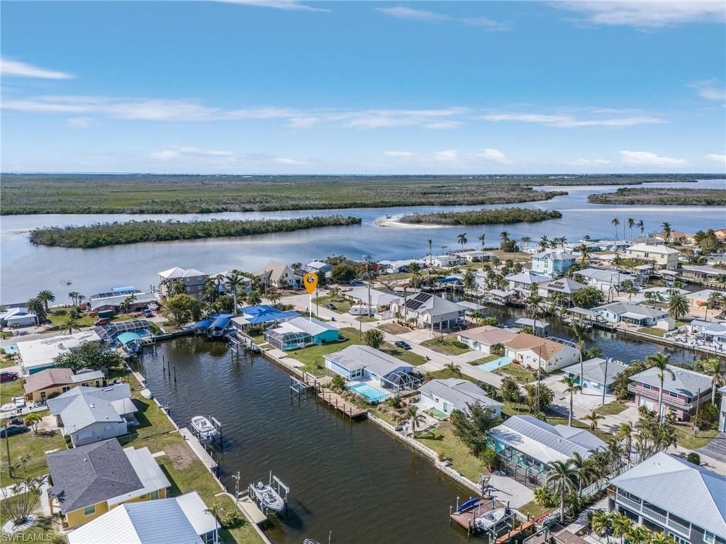 2709 Clyde St, Matlacha, FL 33993 Photo