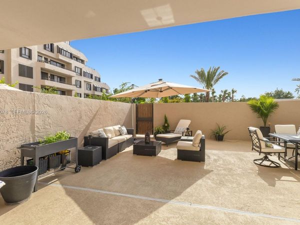 151 Crandon Blvd, Unit 127, Key Biscayne, FL 33149