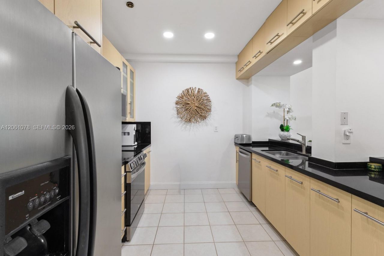 151 Crandon Blvd, Unit 127, Key Biscayne, FL 33149 Photo