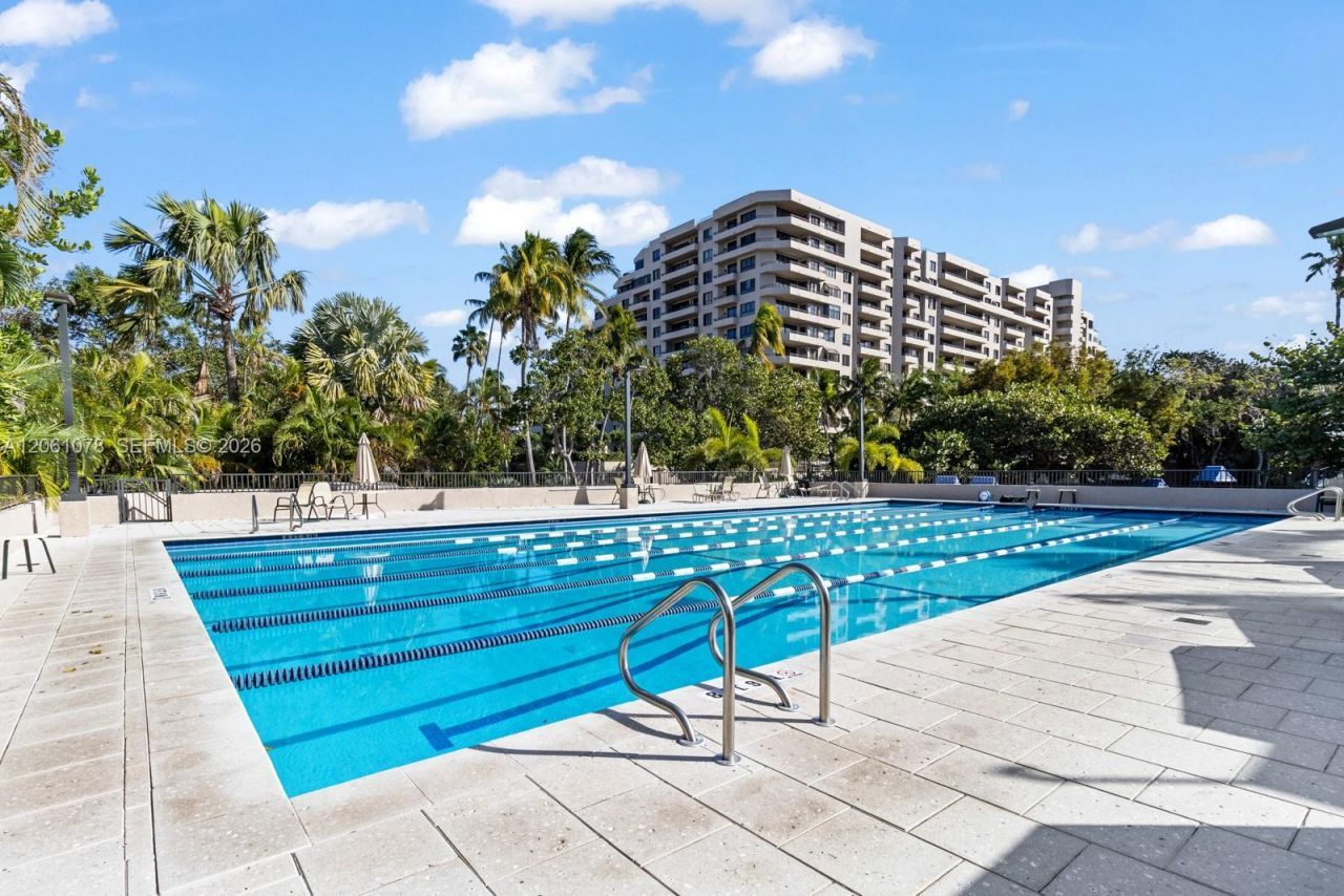 151 Crandon Blvd, Unit 127, Key Biscayne, FL 33149 Photo