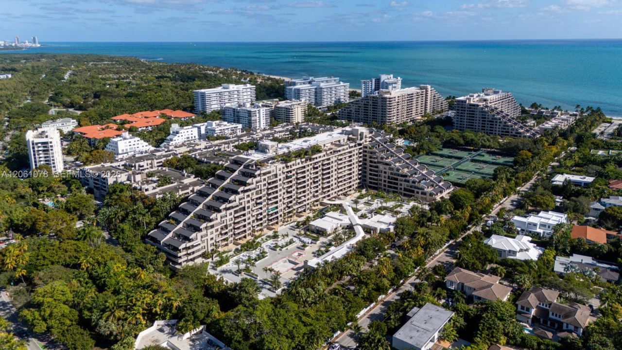 151 Crandon Blvd, Unit 127, Key Biscayne, FL 33149 Photo