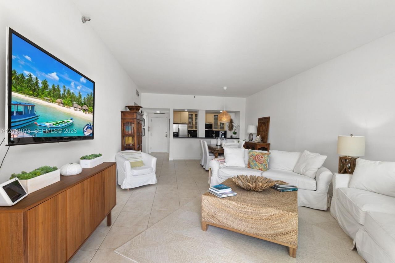 151 Crandon Blvd, Unit 127, Key Biscayne, FL 33149 Photo