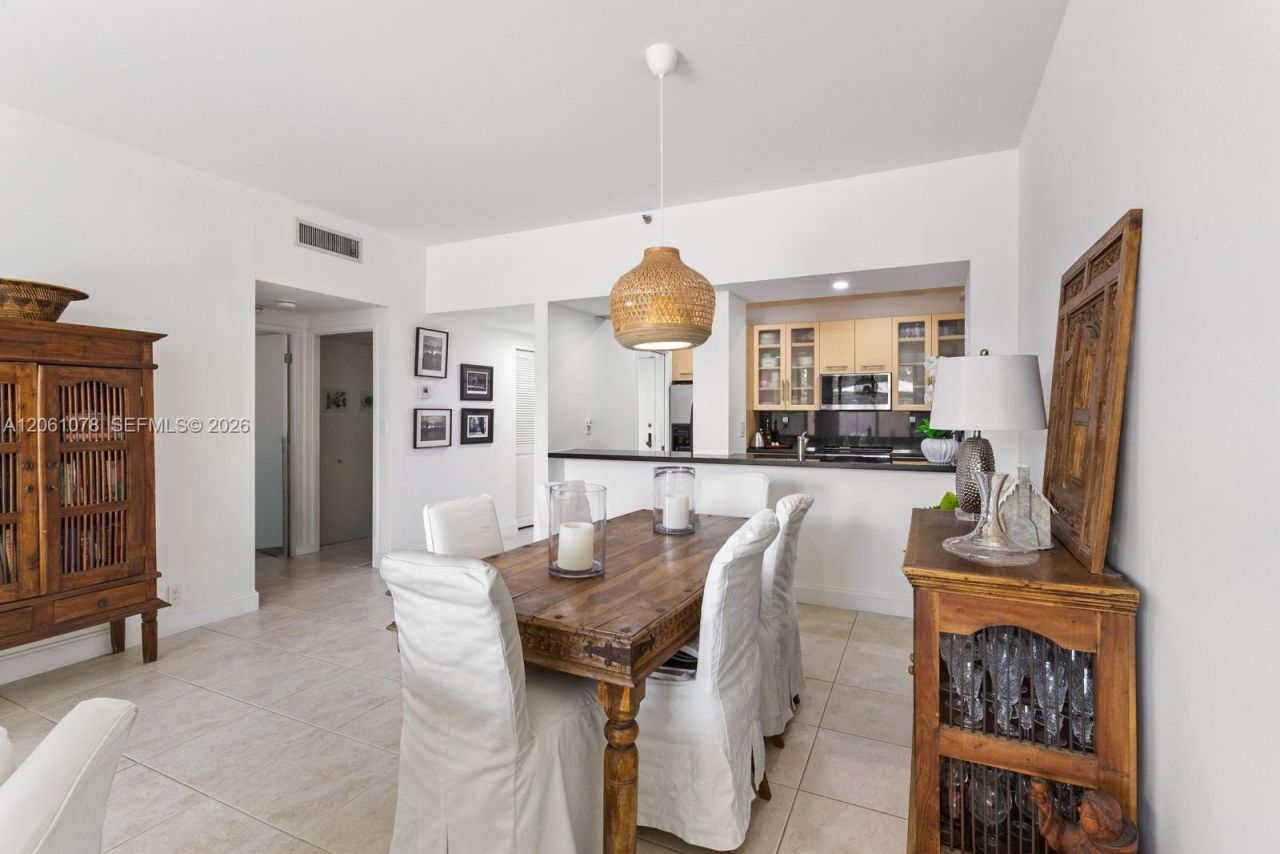151 Crandon Blvd, Unit 127, Key Biscayne, FL 33149 Photo
