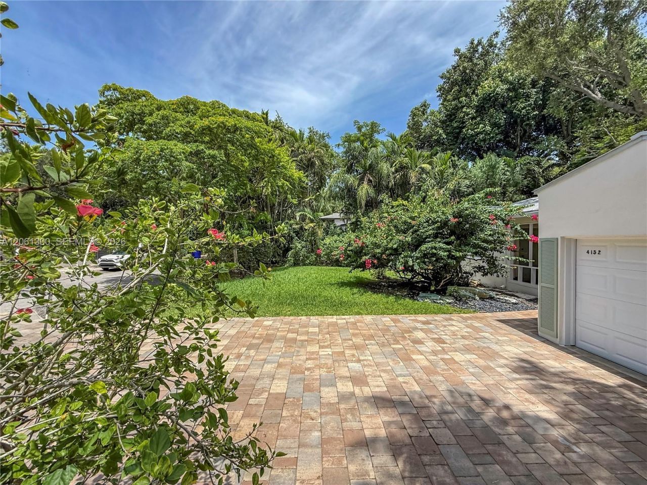 4152 Battersea Rd , Miami, FL 33133 Photo