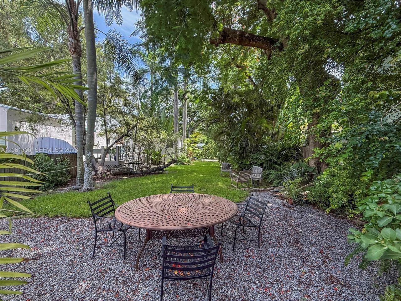 4152 Battersea Rd , Miami, FL 33133 Photo