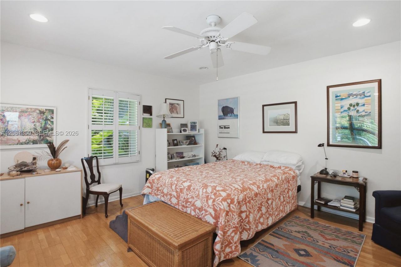 4152 Battersea Rd , Miami, FL 33133 Photo