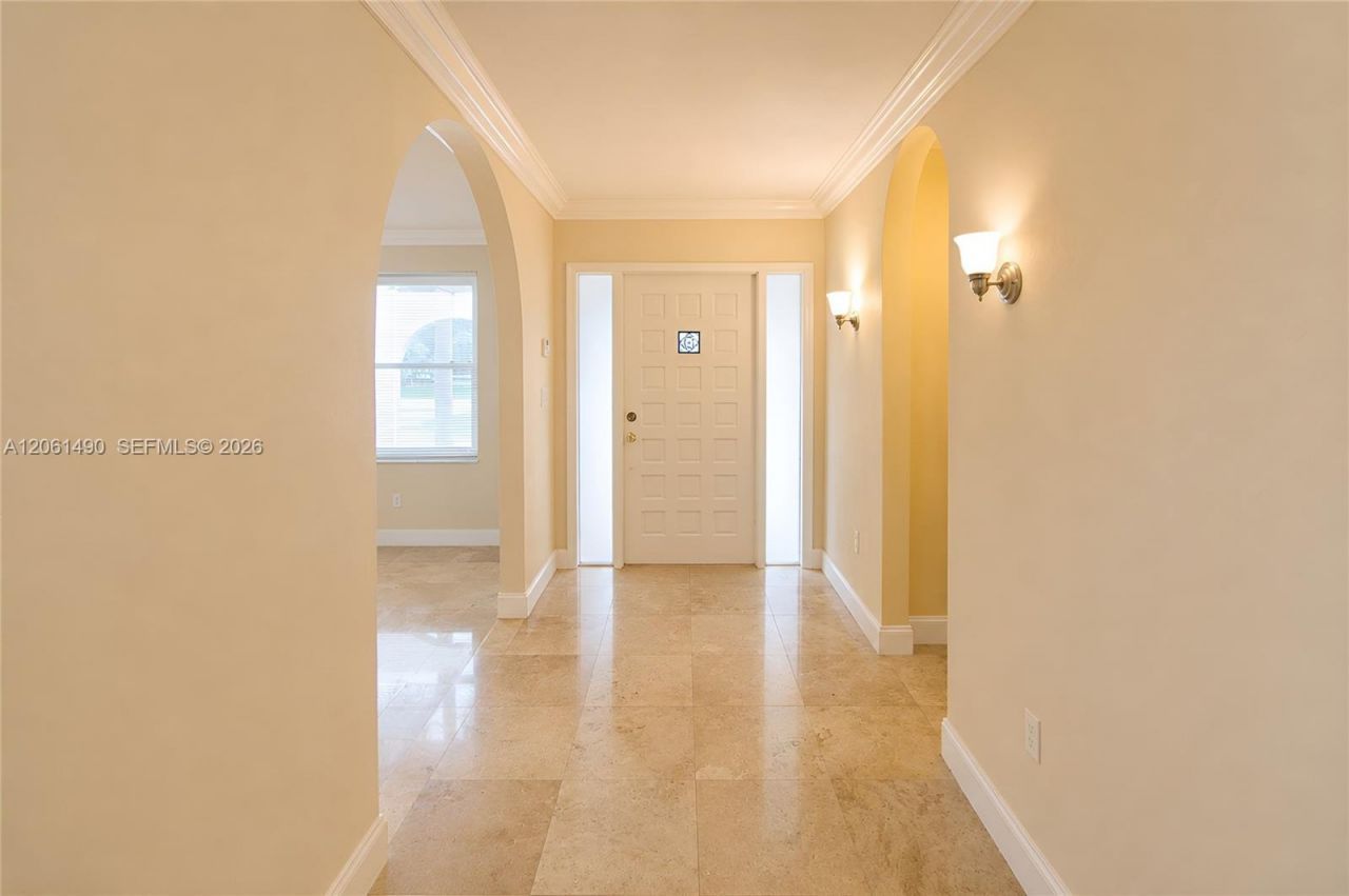 8601 SW 174th St, Palmetto Bay, FL 33157 Photo